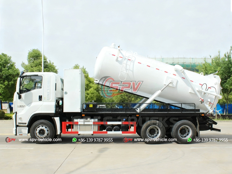 ISUZU 6×4 Wastewater Suction Truck - Left Side